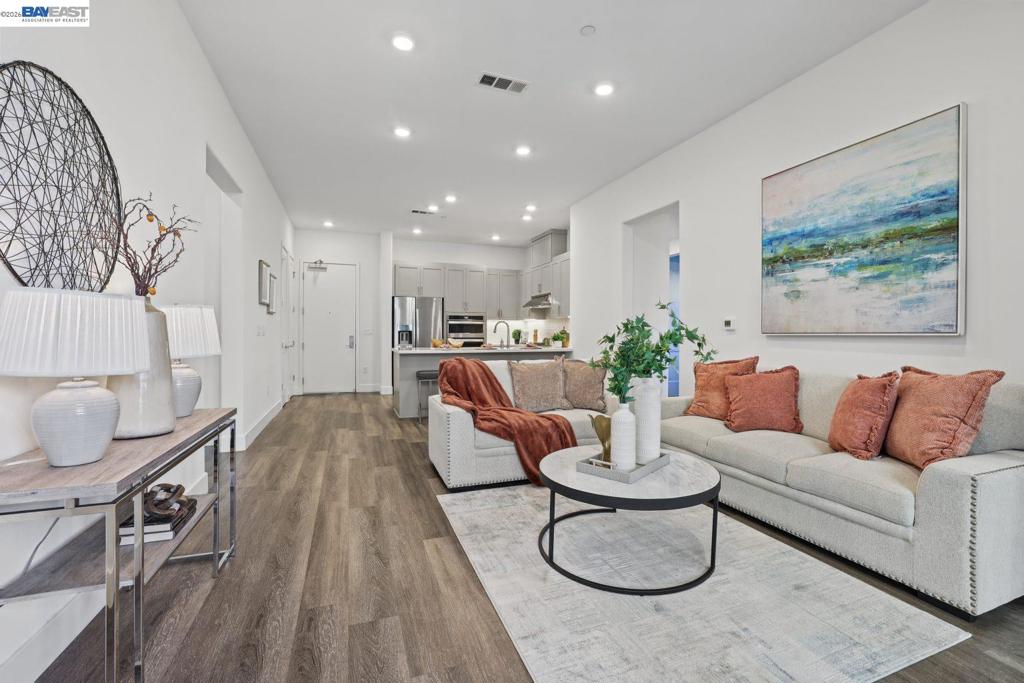 45258 Tom Blalock Street 108 — photo