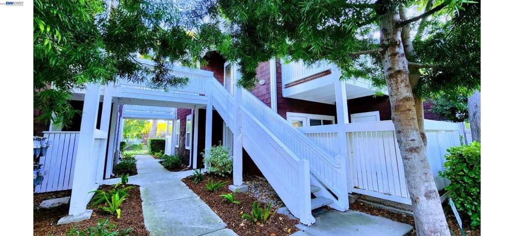 23 Bayside Ct — photo