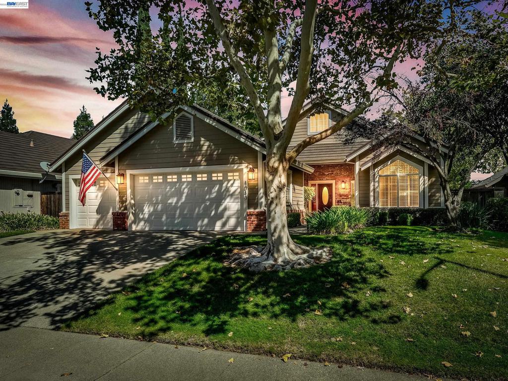 4040 Tilden Dr — photo