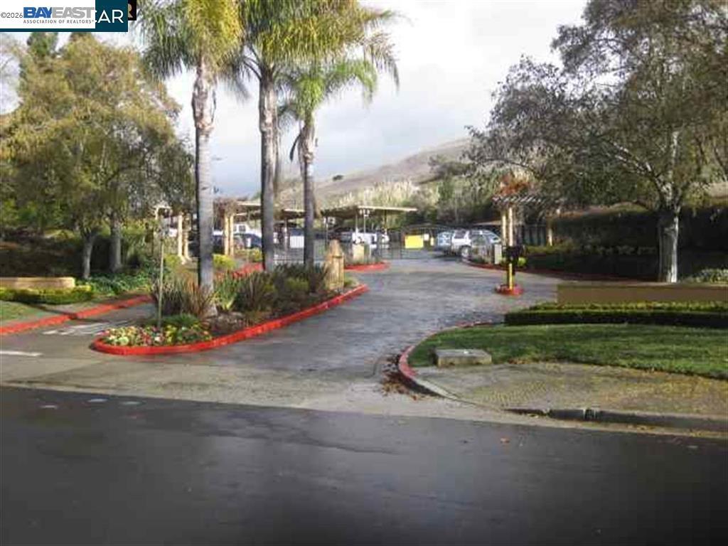 725 Watson Canyon Ct 115 — photo