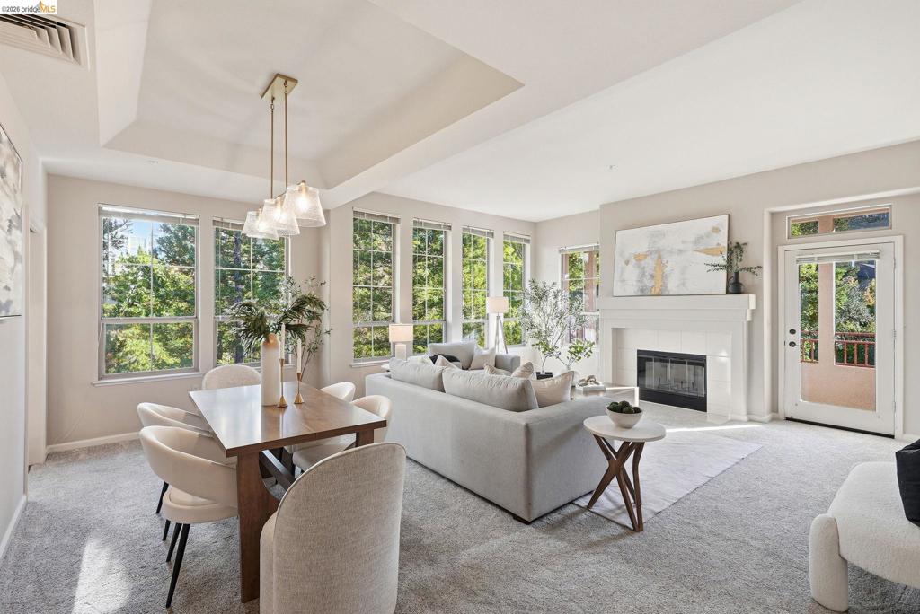 5913 Horsemans Canyon Dr Unit 1C — photo