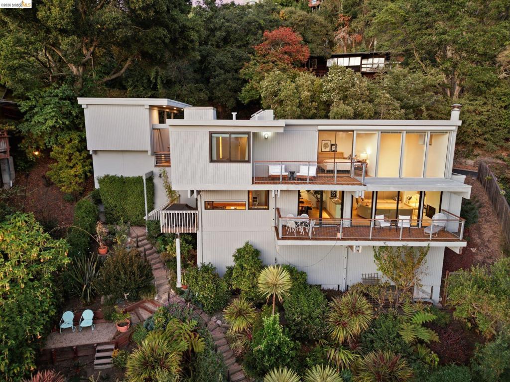 2877 Buena Vista Way — photo
