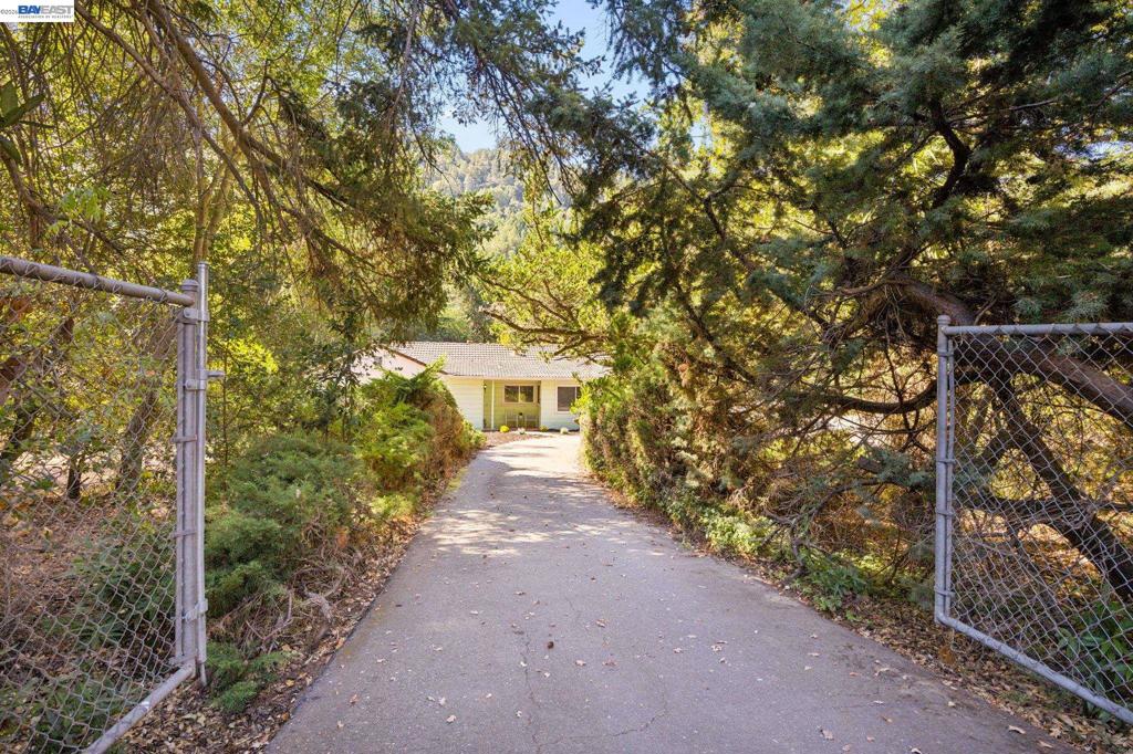 24227 Palomares Rd — photo