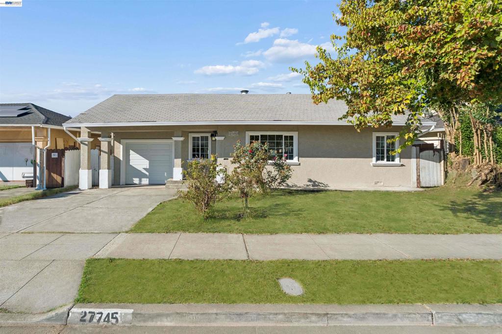 27745 Andrea St — photo