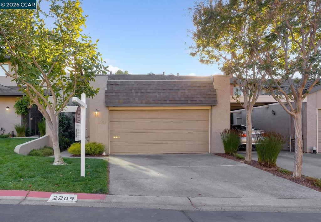 2209 Westmoreland Court — photo
