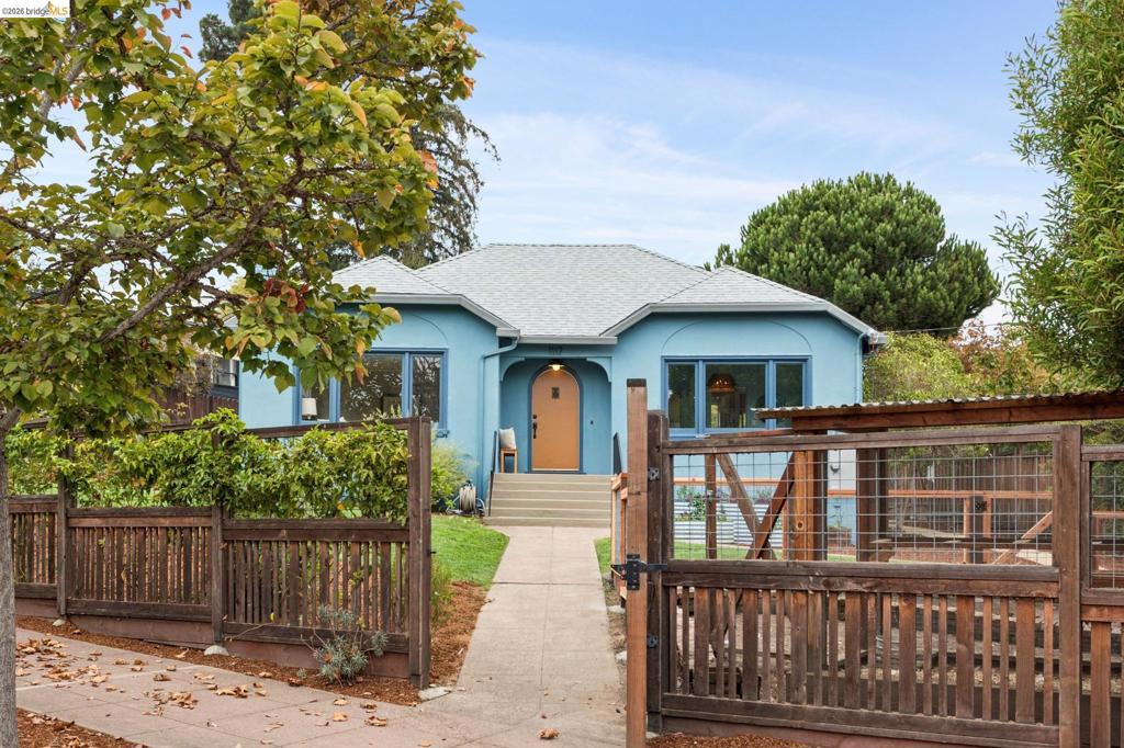 1117 The Alameda — photo