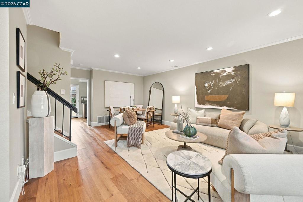 577 Churchill Downs Ct — photo