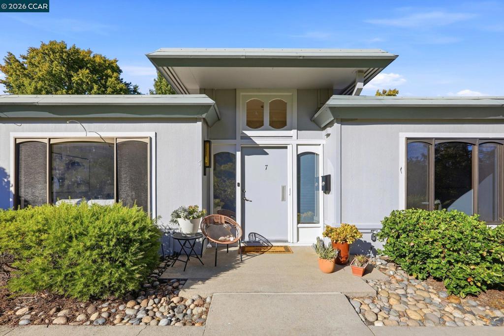 2116 Pine Knoll Dr Unit 7 — photo