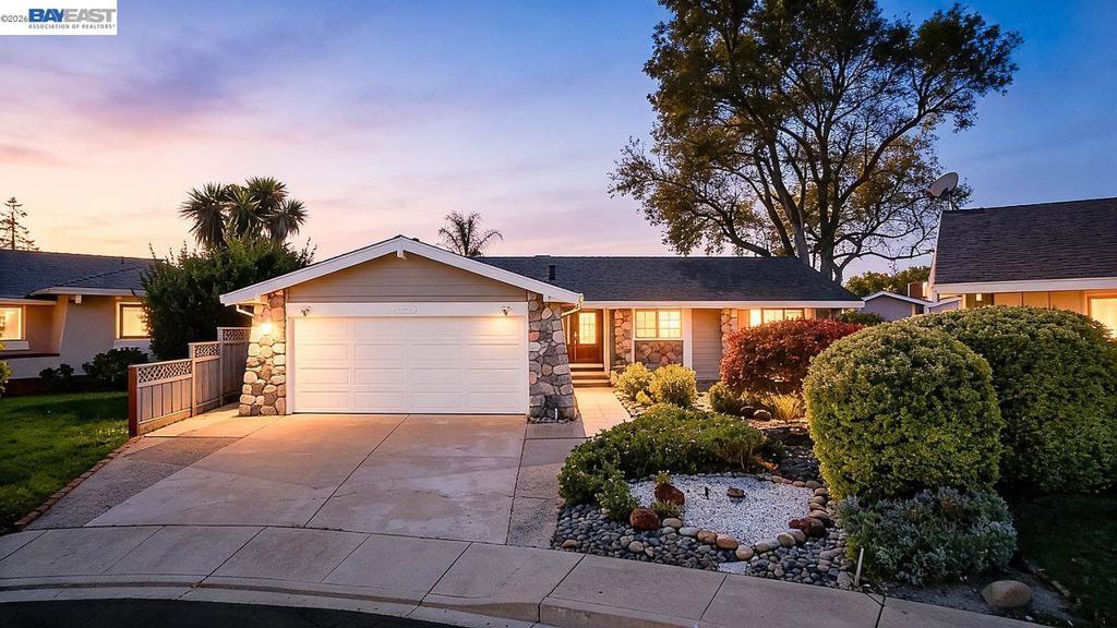 35273 Gawain Ct — photo