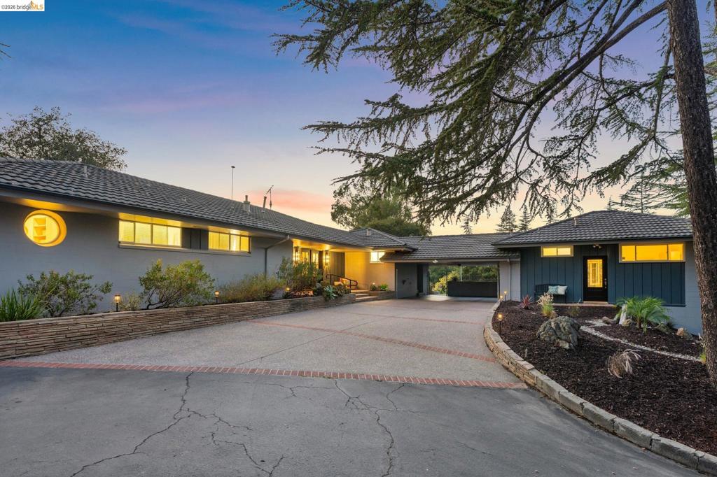 11260 Kerrigan Dr — photo