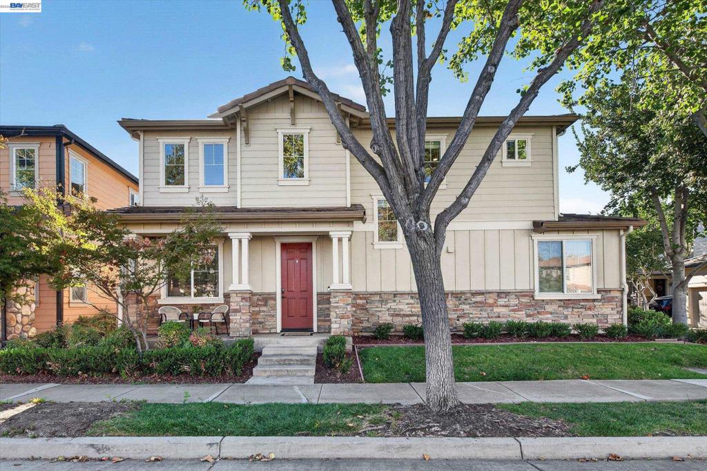 229 Cobblestone Cmn — photo