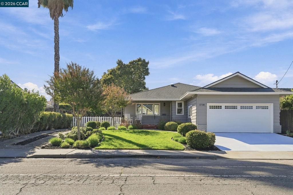 3738 Vineyard Ave — photo
