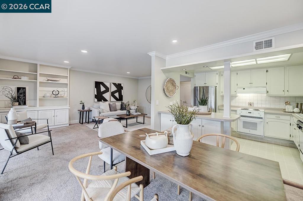 1816 Golden Rain Rd Unit 5 — photo