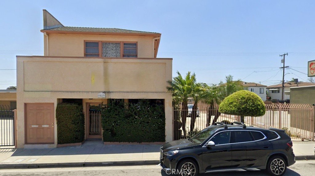 3527 W Beverly Boulevard — photo