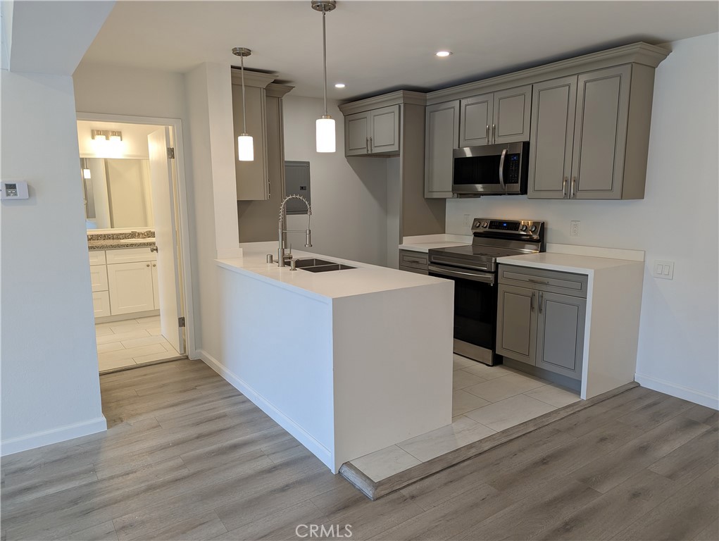 5460 White Oak G222 — photo