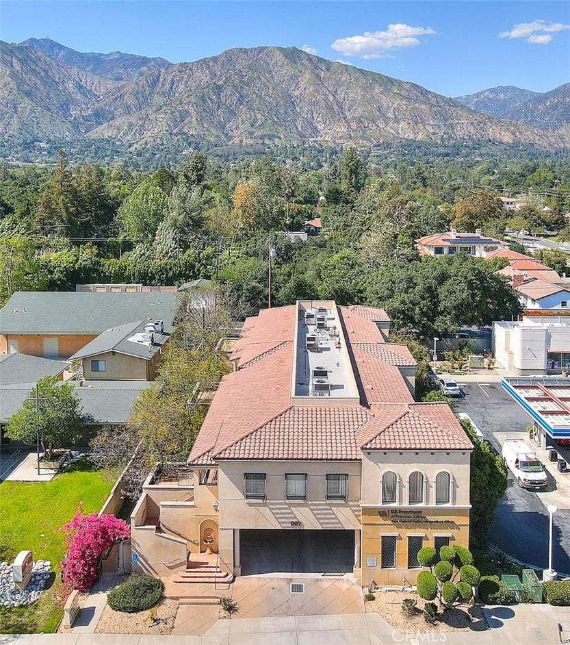 7 W Foothill Boulevard — photo