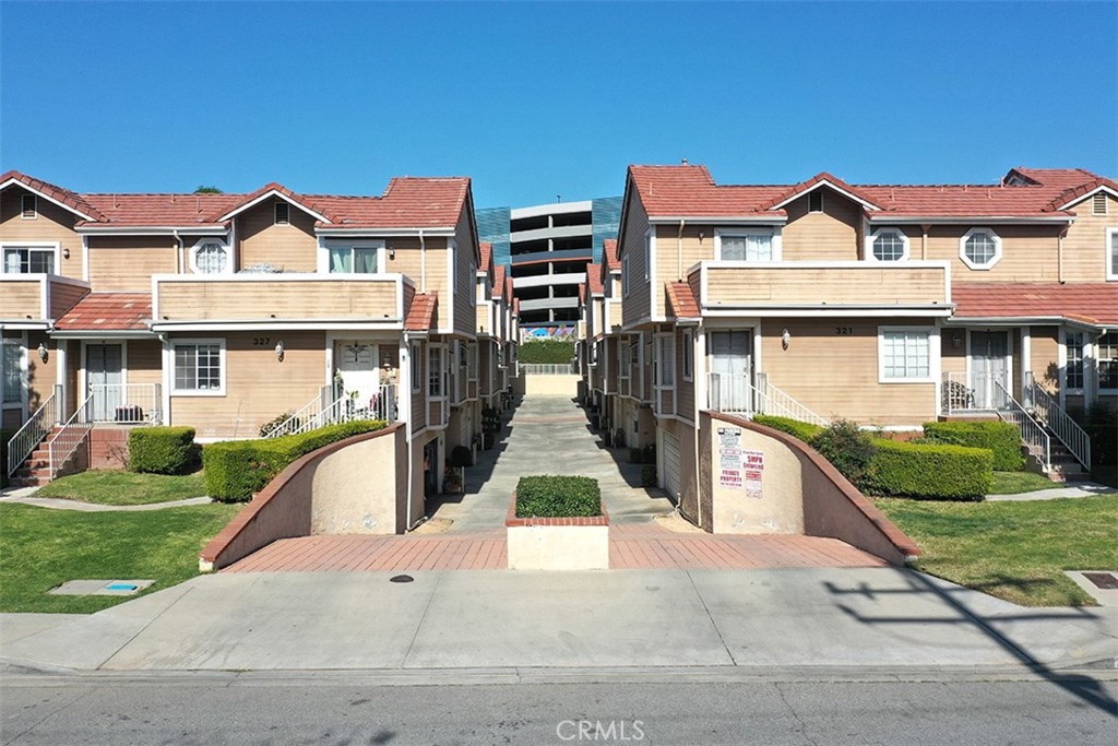 331 Genoa E — photo