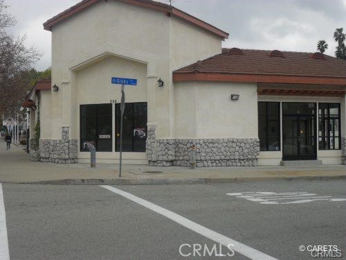 208 E Holt Avenue — photo