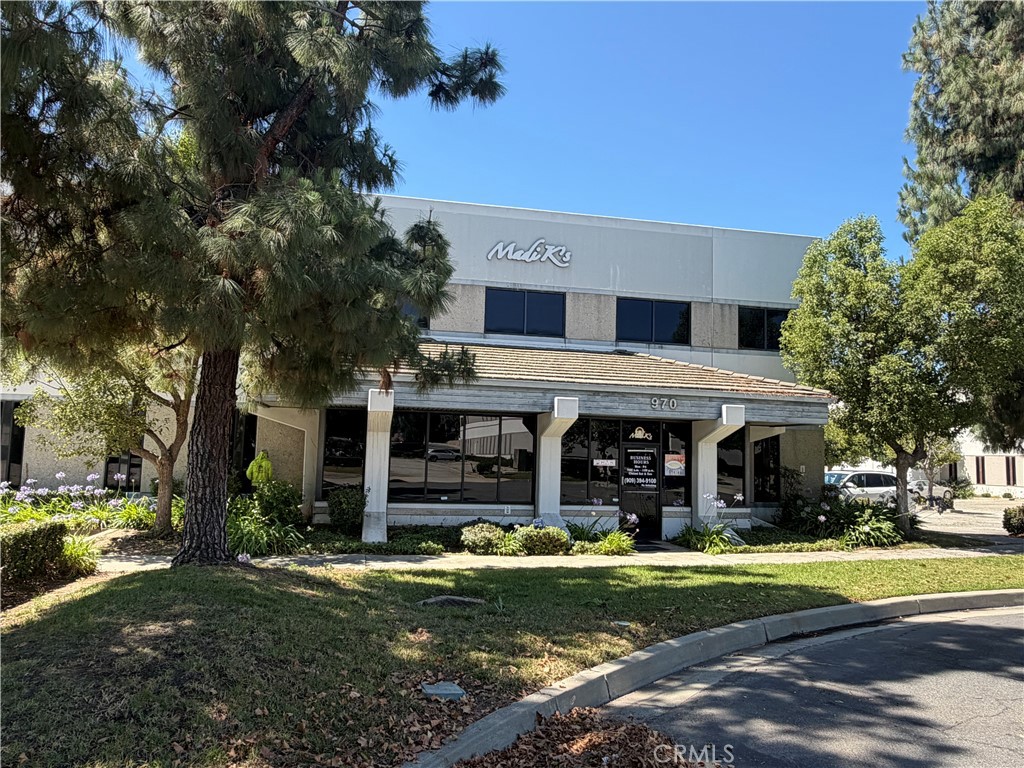 970 Brighton Court — photo