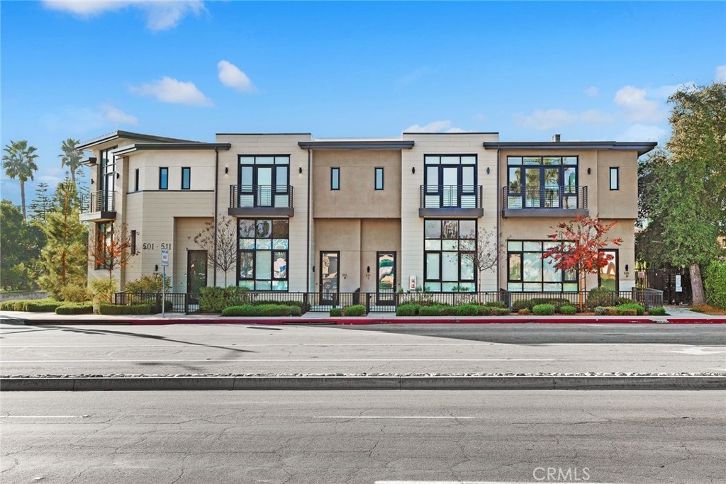 501 N Santa Anita — photo