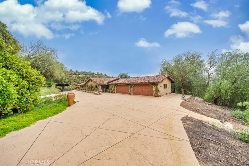 24405 Fuerte Road — photo