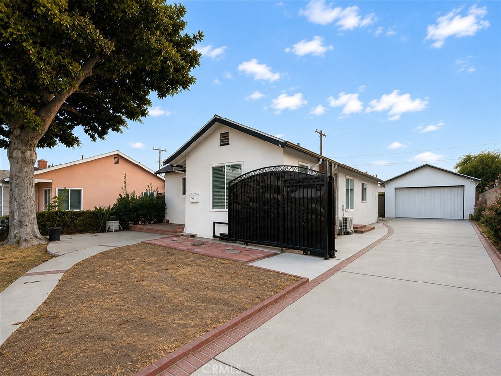 939 Montecito Drive — photo