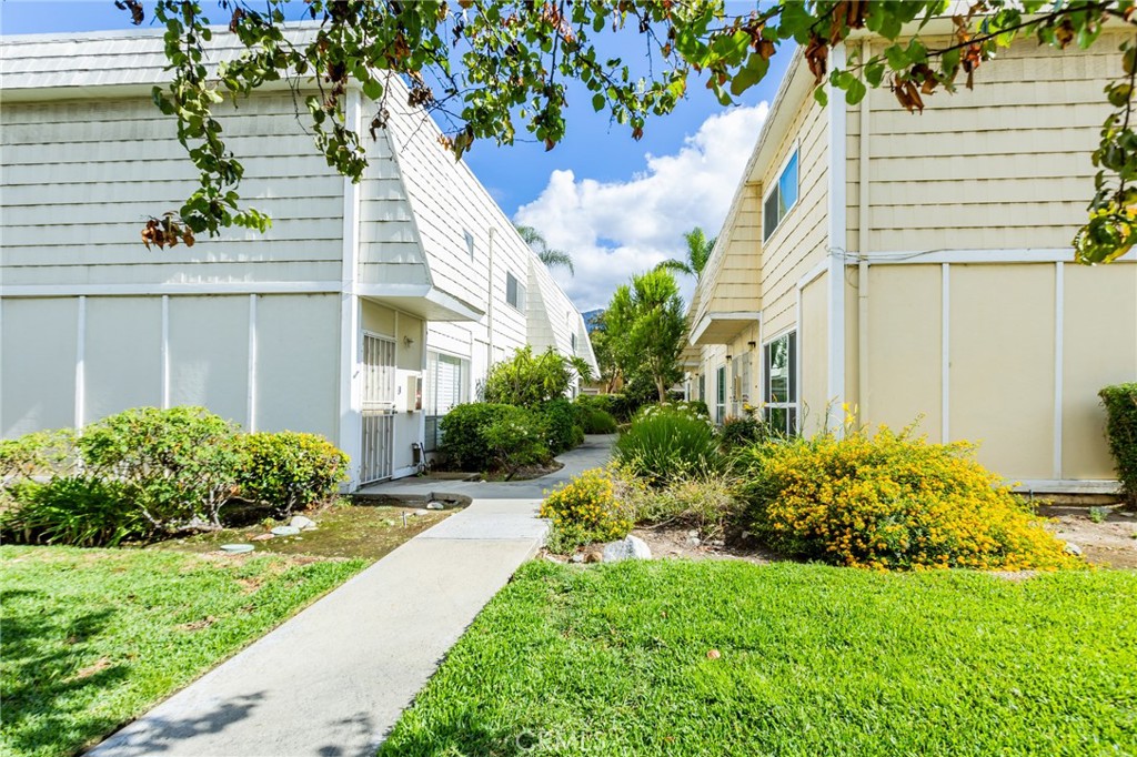 1434 Highland Avenue 8 — photo