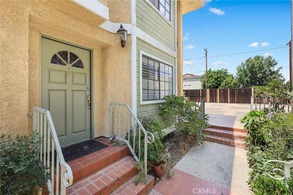 25 Palmetto Drive F — photo