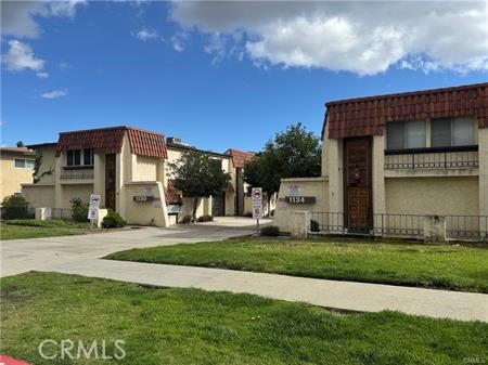 1130 W Huntington Drive 8 — photo