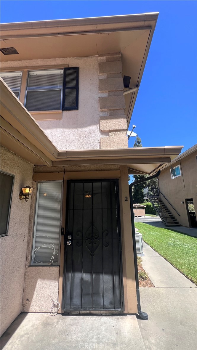 929 W Sierra Madre — photo