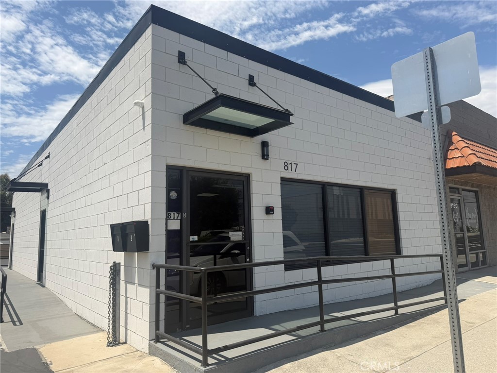 817 S 1st B — photo