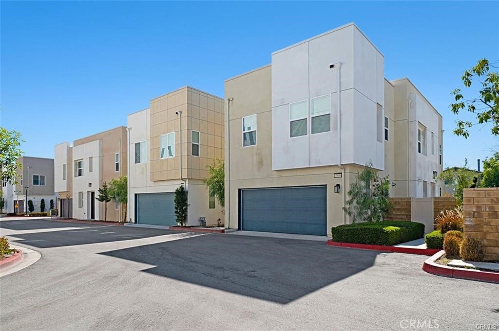 13806 Cameron Court — photo