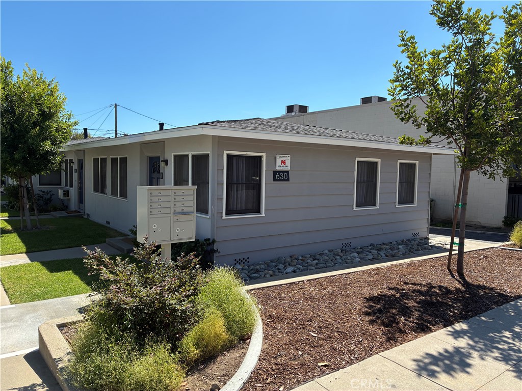 630 W Foothill — photo