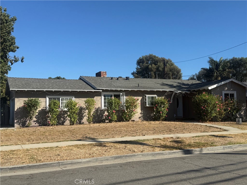 1120 Valencia — photo