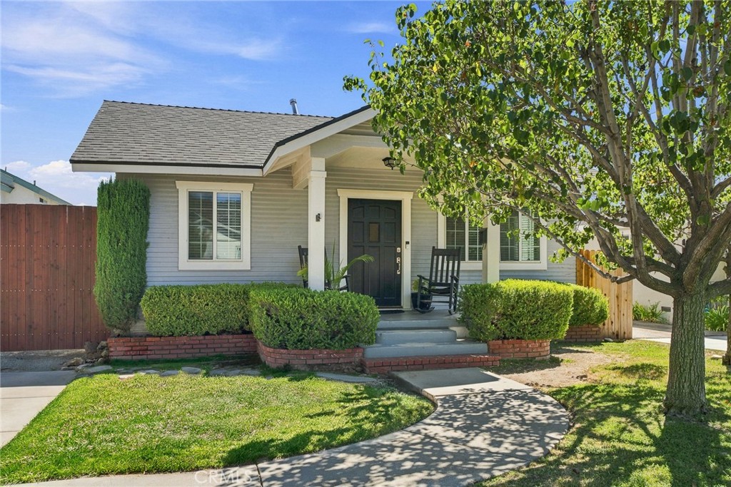 810 W Olive Avenue — photo
