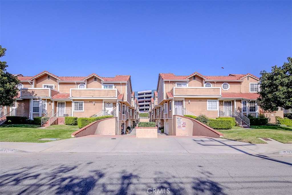 331 Genoa E, Monrovia, CA 91016