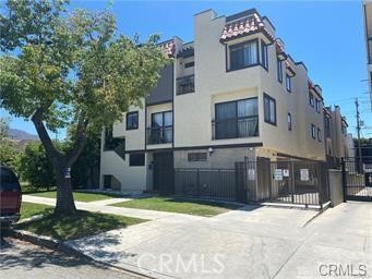 1022 Irving Avenue 3 — photo