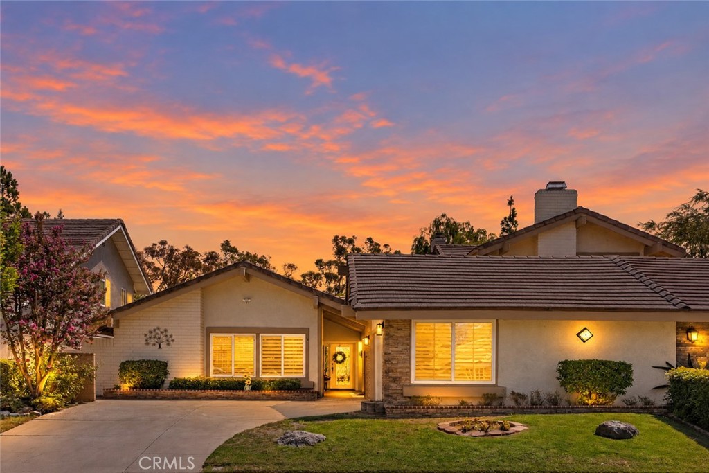 7920 E Horseshoe Trail — photo