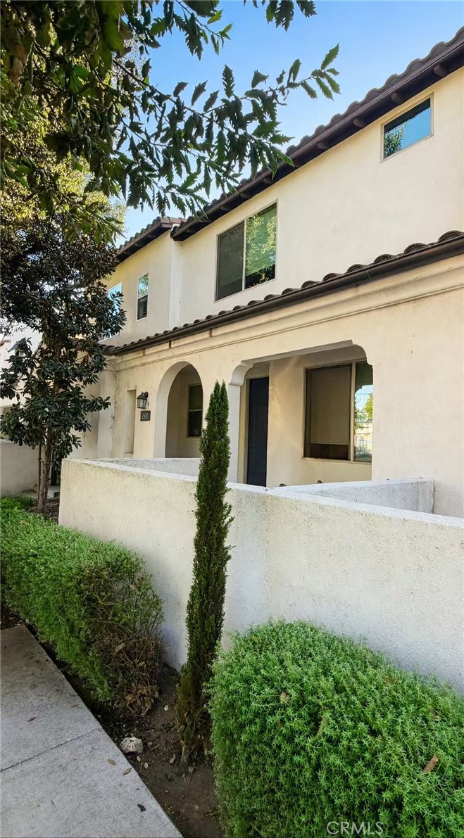 2608 Winston Court — photo