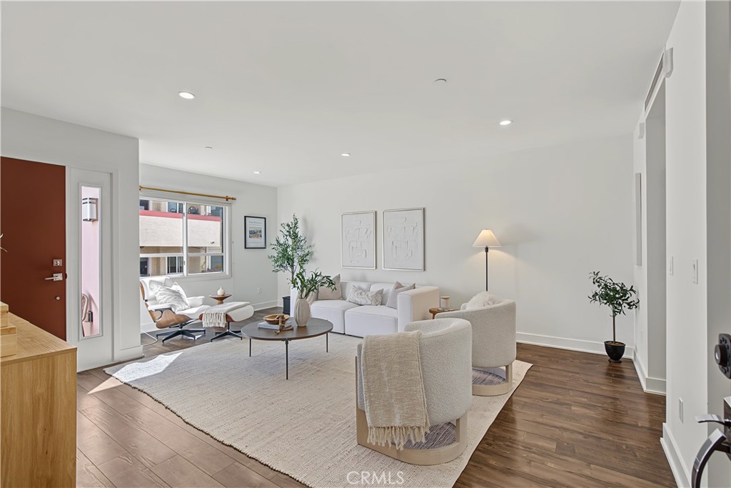 2428 E Del Mar Unit 206 — photo