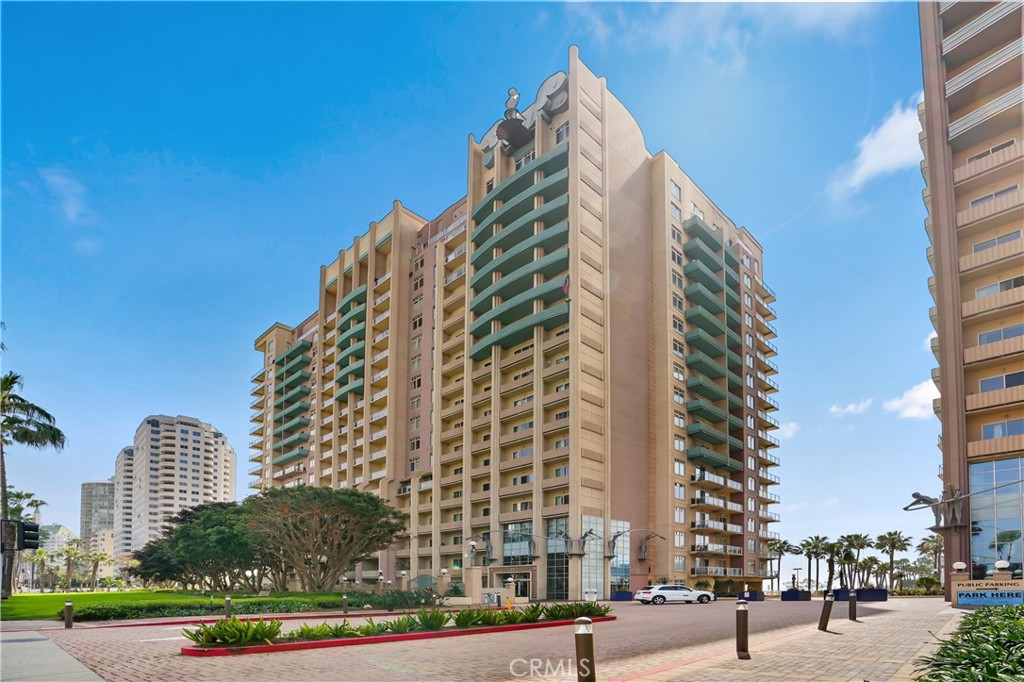 488 E Ocean P2 — photo