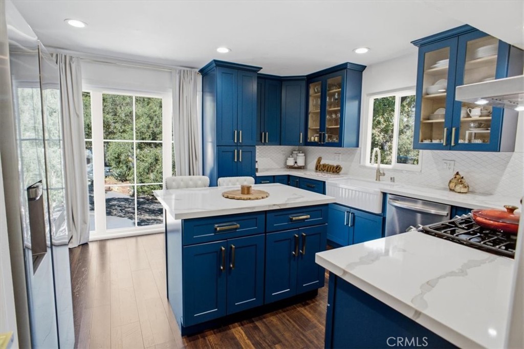 9704 Marcus Lane — photo
