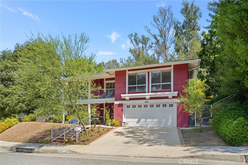22855 Sparrowdell — photo