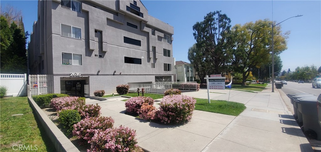 2616 Canada 102 — photo