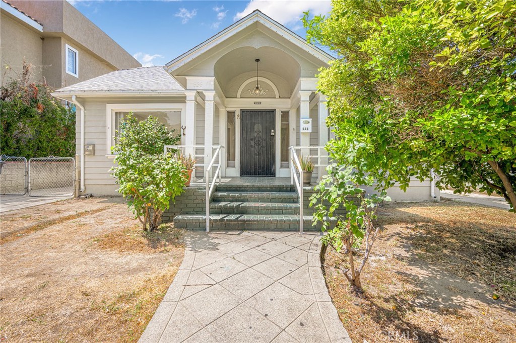 636 Pioneer Drive 1 — photo