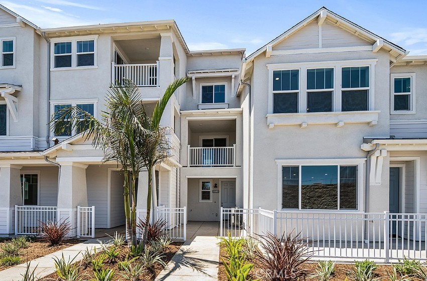2472 Haley Point Drive 104 — photo