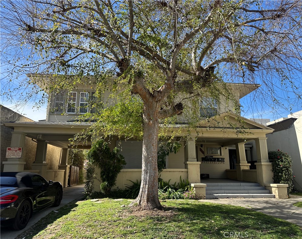 121 S Jackson — photo