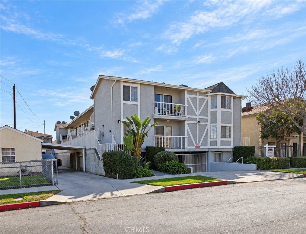 262 W Valencia F — photo