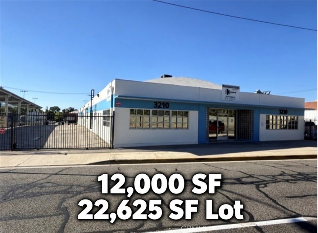 3210 W Vanowen Street — photo