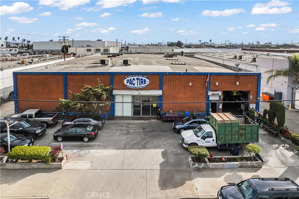 400 W Alondra Boulevard — photo